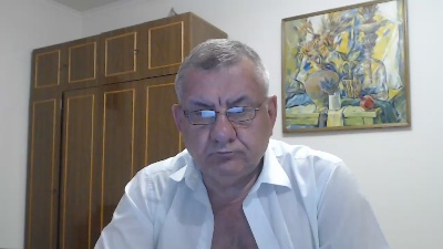 machomale3 live cam on Cam4