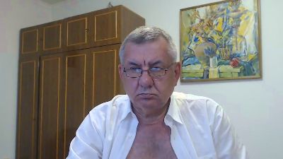 machomale3 live cam on Cam4