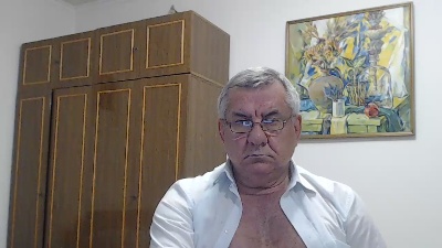 machomale3 live cam on Cam4