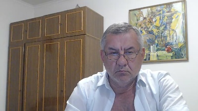 machomale3 live cam on Cam4