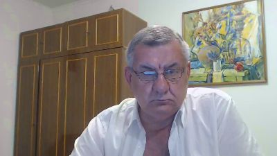 machomale3 live cam on Cam4