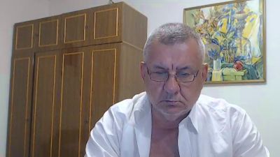 machomale3 live cam on Cam4