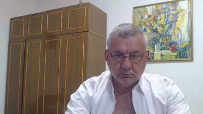 machomale3 live cam on Cam4