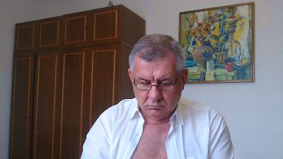 machomale3 live cam on Cam4