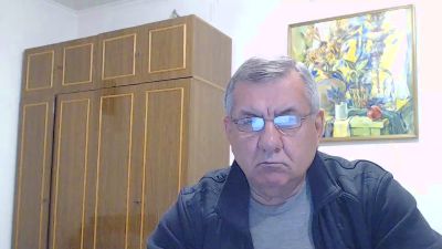 machomale3 live cam on Cam4
