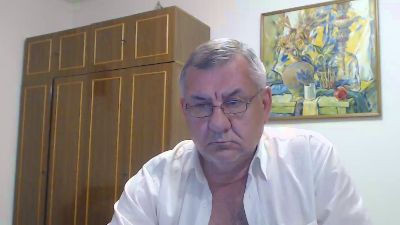 machomale3 live cam on Cam4
