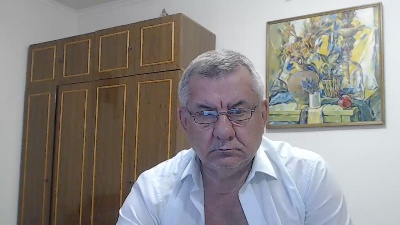 machomale3 live cam on Cam4