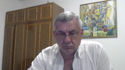 machomale3 live cam on Cam4