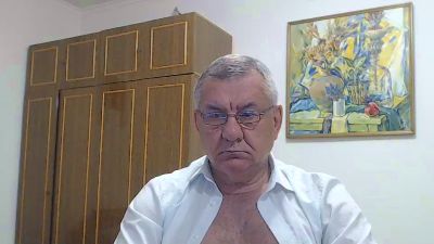machomale3 live cam on Cam4