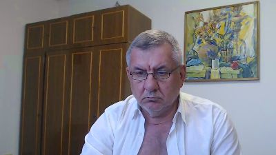 machomale3 live cam on Cam4