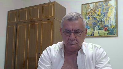 machomale3 live cam on Cam4