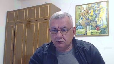 machomale3 live cam on Cam4