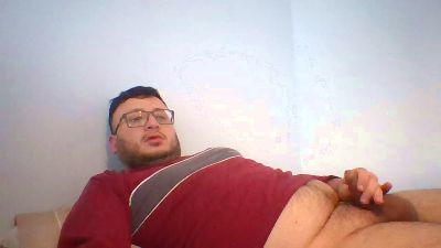 machoovergonx live cam on Cam4