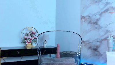 maddyluxe live cam on Cam4