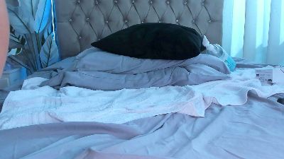maddyluxe live cam on Cam4
