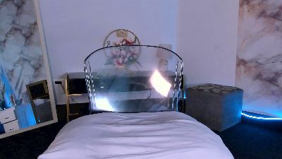 maddyluxe live cam on Cam4