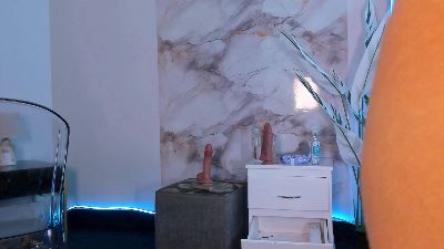 maddyluxe live cam on Cam4