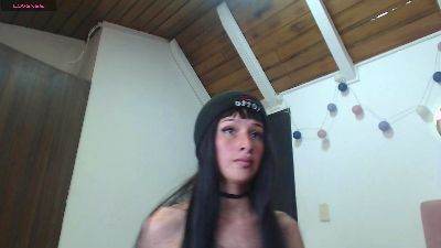 madeleine_evans live cam on Cam4