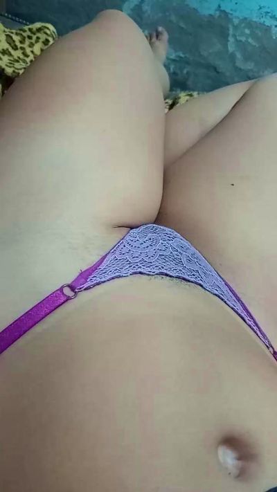 madelicia9 live cam on Cam4