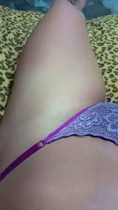 madelicia9 live cam on Cam4