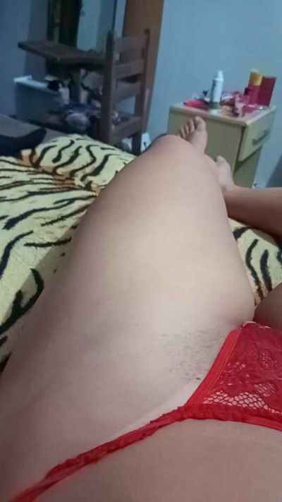 madelicia9 live cam on Cam4