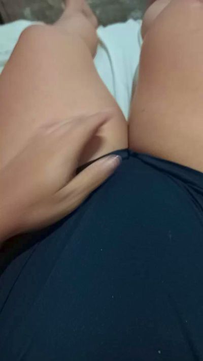 madelicia9 live cam on Cam4
