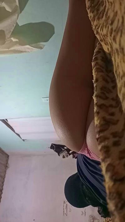 madelicia9 live cam on Cam4