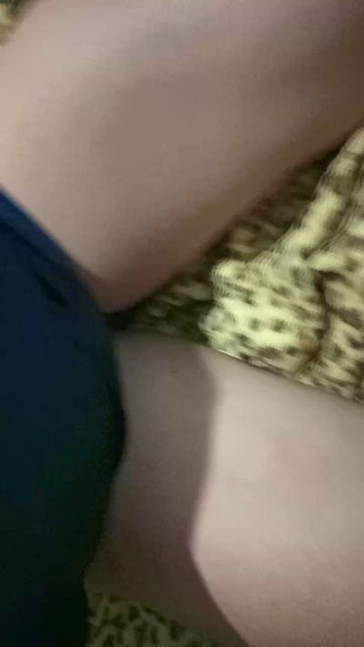 madelicia9 live cam on Cam4