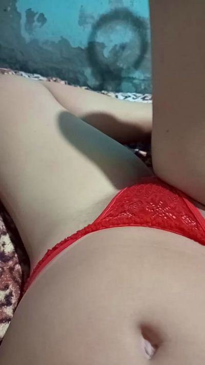 madelicia9 live cam on Cam4