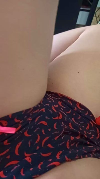 madelicia9 live cam on Cam4
