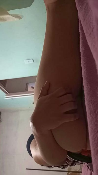 madelicia9 live cam on Cam4