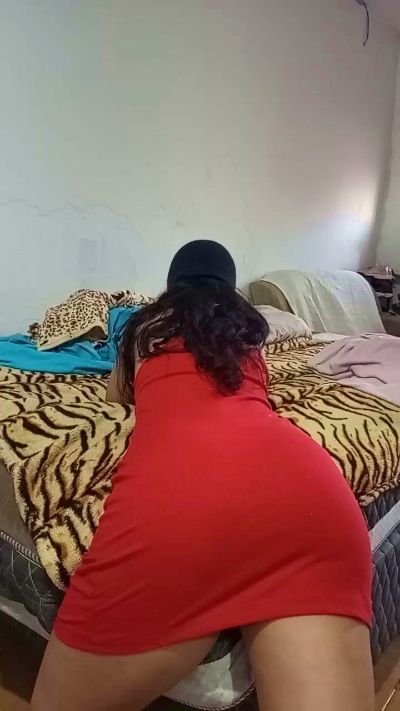 madelicia9 live cam on Cam4