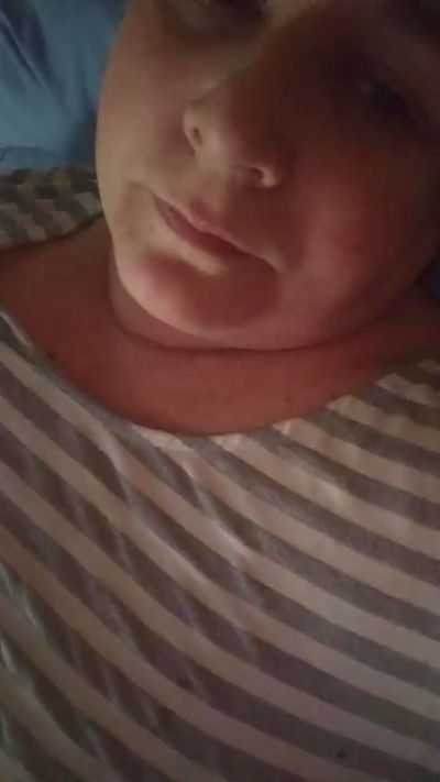 madha_hot live cam on Cam4