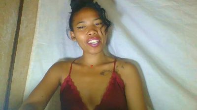 maellah1 live cam on Cam4