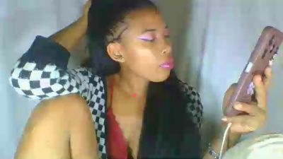 maellah1 live cam on Cam4