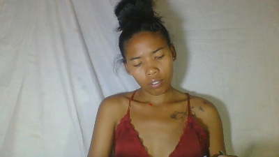 maellah1 live cam on Cam4