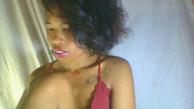 maellah1 live cam on Cam4