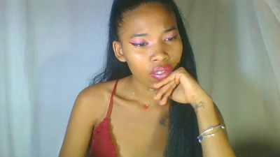 maellah1 live cam on Cam4