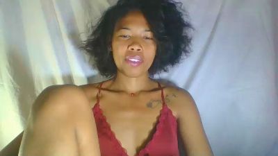 maellah1 live cam on Cam4