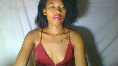 maellah1 live cam on Cam4
