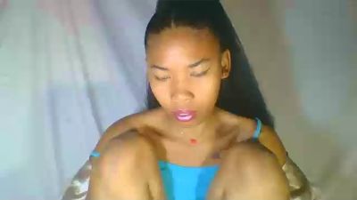 maellah1 live cam on Cam4