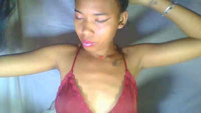 maellah1 live cam on Cam4