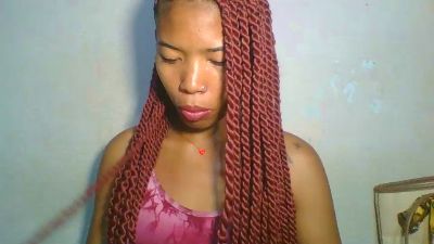 maellah1 live cam on Cam4