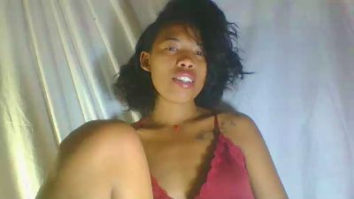 maellah1 live cam on Cam4