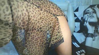 maelys19 live cam on Cam4