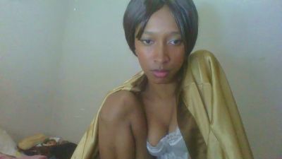 maeva61 live cam on Cam4
