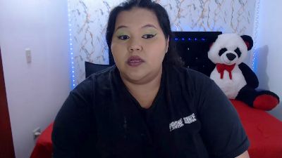 magda_curvy2324 live cam on Cam4