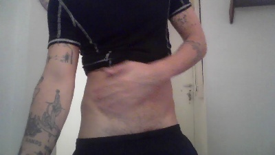 maggicbooy live cam on Cam4
