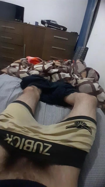 magrelinho90 live cam on Cam4
