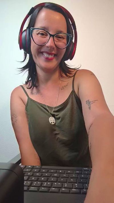 mahina84_ live cam on Cam4